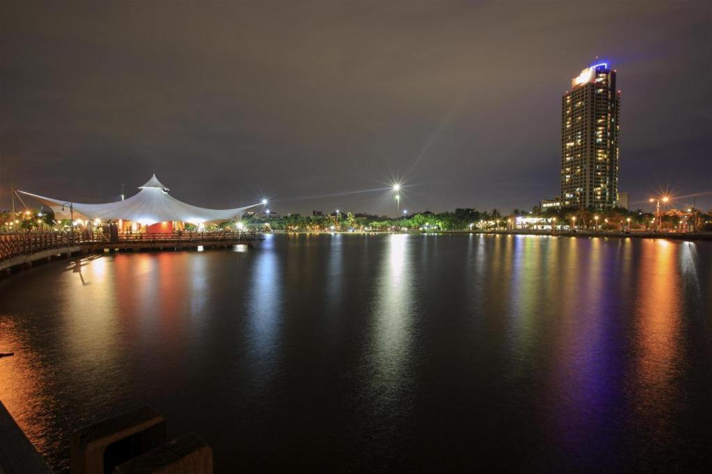 โรงแรมแมกโนเลีย จาการ์ตา ภายนอก รูปภาพ